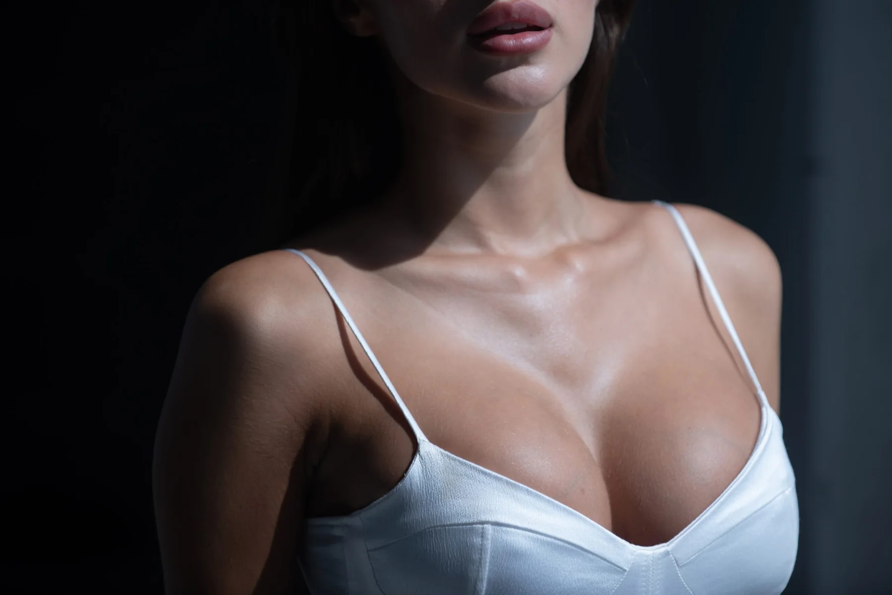 Fall In Love with Your Breasts This Autumn: The Benefits of a Breast Lift